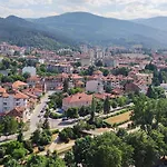 公寓 александра 丘斯滕迪尔