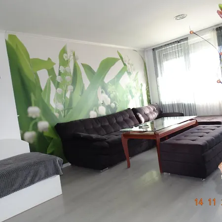 александра Apartment *