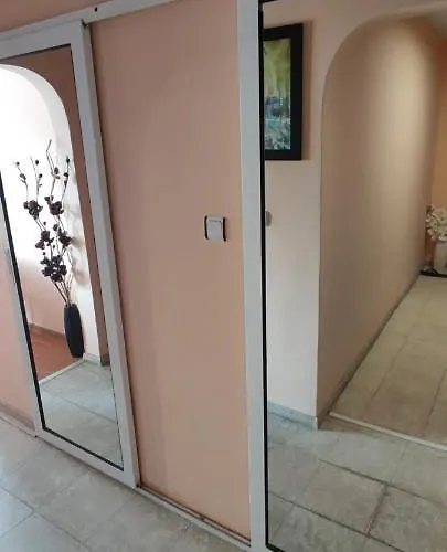 александра Apartament *