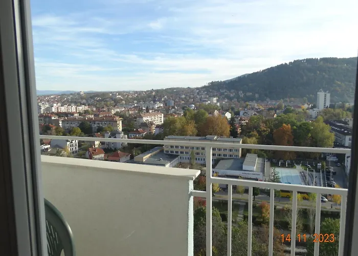 александра Kiustendił